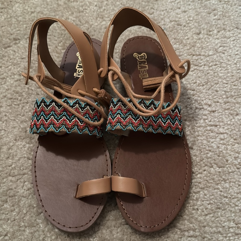 Brash Prime Sandals Size 9 Color Tan